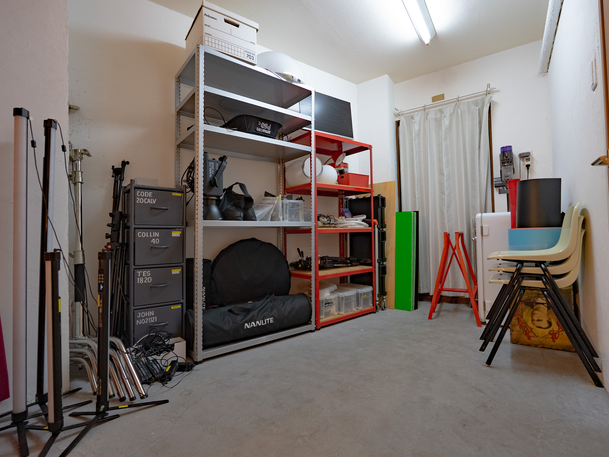 無料貸出撮影機材が置いてある控室