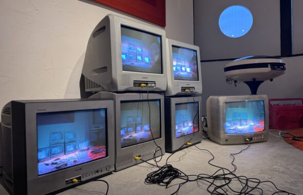 ブラウン管テレビ